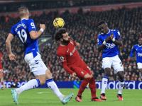 爱游戏app-曼联防线稳固，力拼利物浦全力拿分的简单介绍