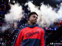 爱游戏app下载-惊艳表现，球员个人能力出色！