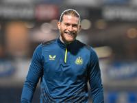 爱游戏app-沙尔克备战新赛季，期待重新崛起