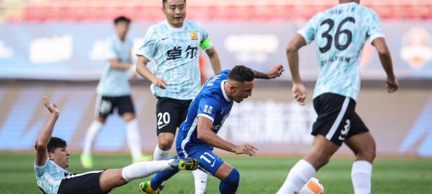 爱游戏官网-武汉卓尔客场战平河南建业，保持不败