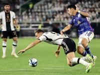 爱游戏官方登录入口-德国队遭遇失利波兰队取得胜利