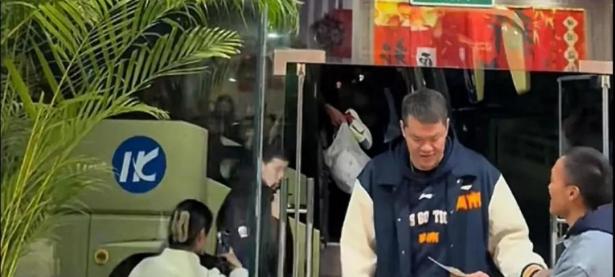 爱游戏官网-包含惊艳表现！两队演绎激情碰撞，引爆球迷热情的词条