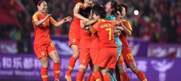 爱游戏-中国女足豪取连胜，赢得国际赛冠军