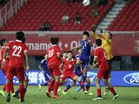 爱游戏亚洲官网-足球比赛精彩对决，球员拼尽全力争取胜利的简单介绍