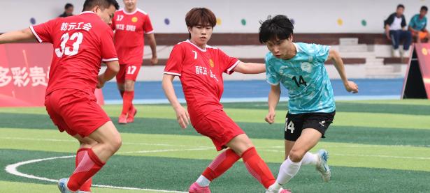 爱游戏网页版登录入口-职业足球赛事愈发精彩，激情四射的简单介绍