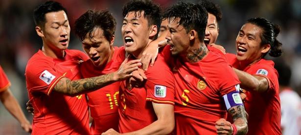 爱游戏官方入口-关于国家足球队实力非凡，备受瞩目，集体迎接挑战的信息