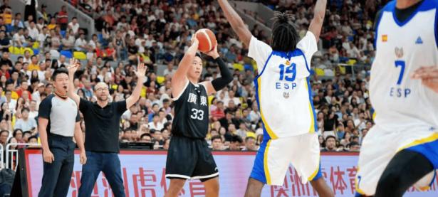 爱游戏-中心战役，广东与深圳男篮在主场交锋