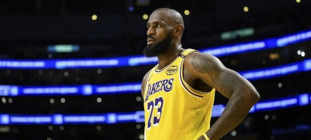 爱游戏登录-詹姆斯横空出世：瑞典主场击溃捷克，晋级淘汰赛的简单介绍