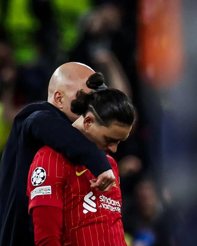 利物浦门将神勇扑救,传神救球震惊全场(利物浦门将神勇扑救,传神救球震惊全场视频) 利物浦门将神勇扑救,传神救球震惊全场(利物浦门将神勇扑救,传神救球震惊全场视频)