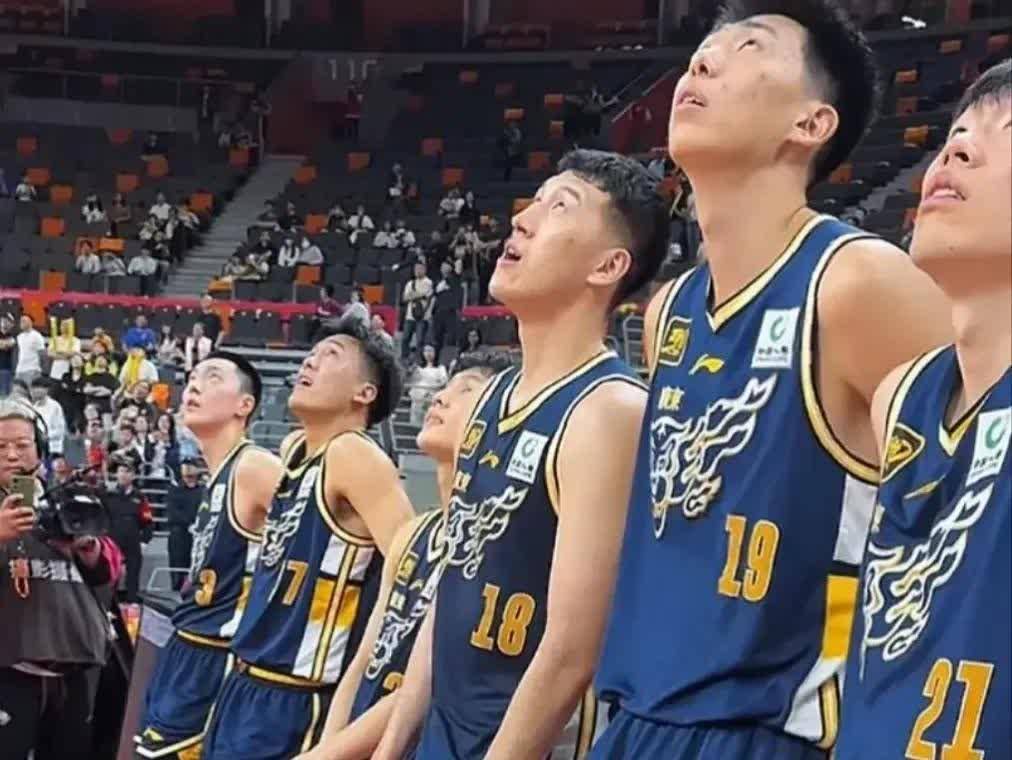 上海男篮在客场大胜广东宏远队(上海男篮在客场大胜广东宏远队赢了吗) 上海男篮在客场大胜广东宏远队(上海男篮在客场大胜广东宏远队赢了吗)