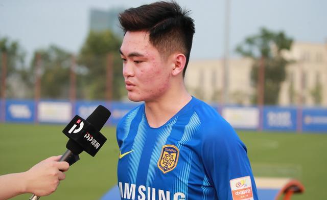 江苏盐城前锋速度突破,为球队攻入进球的简单介绍 江苏盐城前锋速度突破,为球队攻入进球的简单介绍