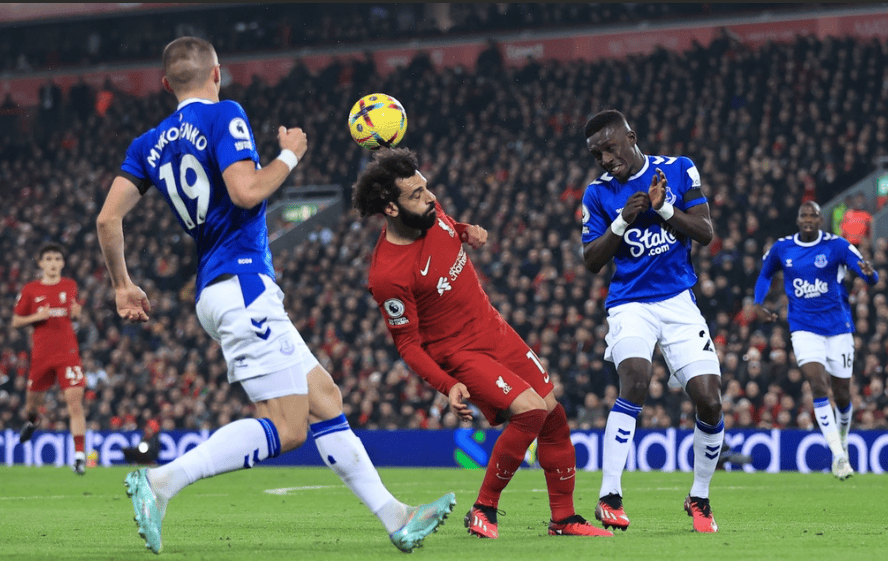 曼联防线稳固,力拼利物浦全力拿分的简单介绍 曼联防线稳固,力拼利物浦全力拿分的简单介绍