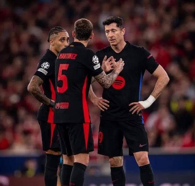 巴萨门将关键扑救,帮助球队守住胜利 巴萨门将关键扑救,帮助球队守住胜利