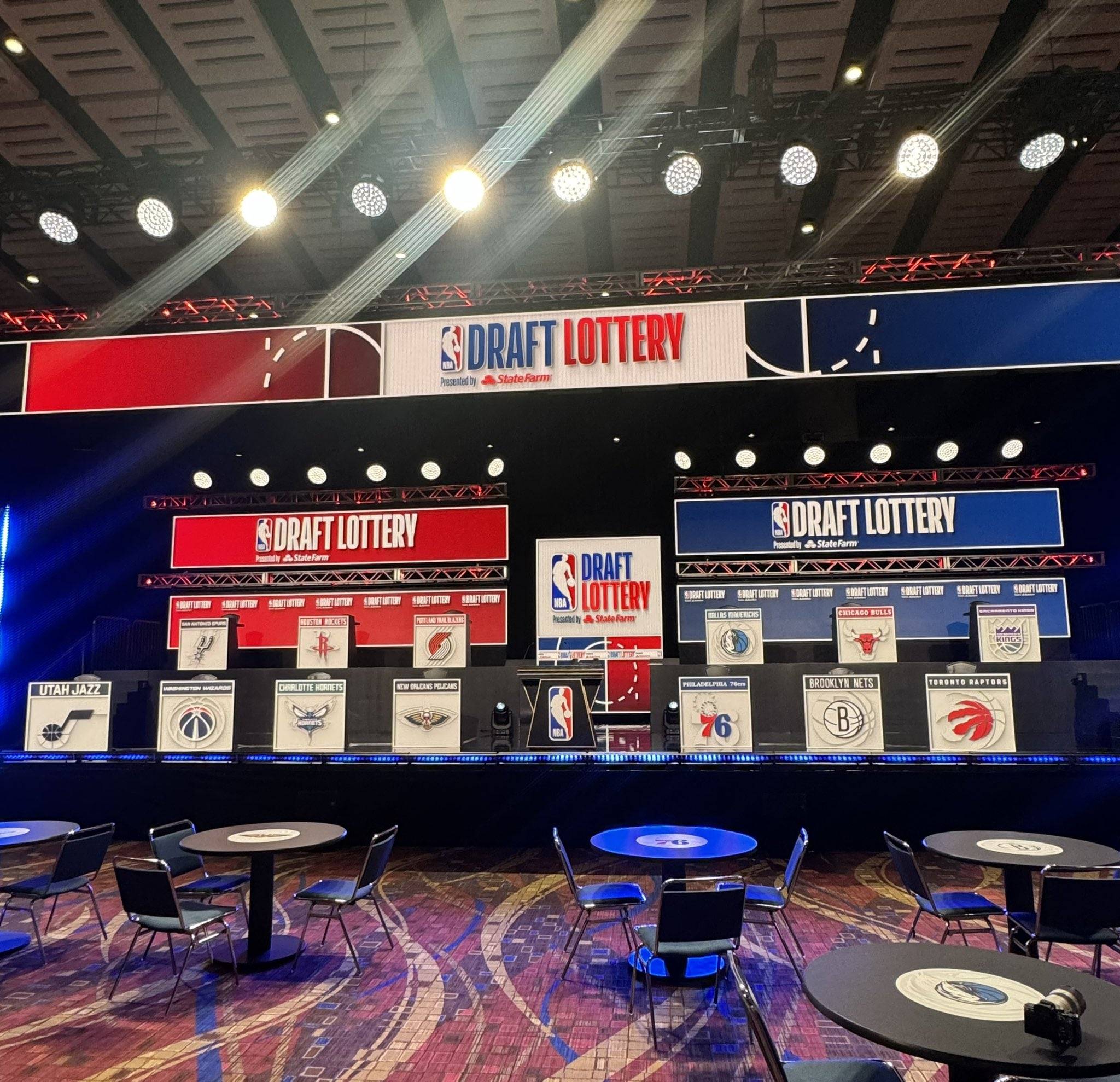 爵士大胜76人,开拓者客场战胜奇才的简单介绍 爵士大胜76人,开拓者客场战胜奇才的简单介绍