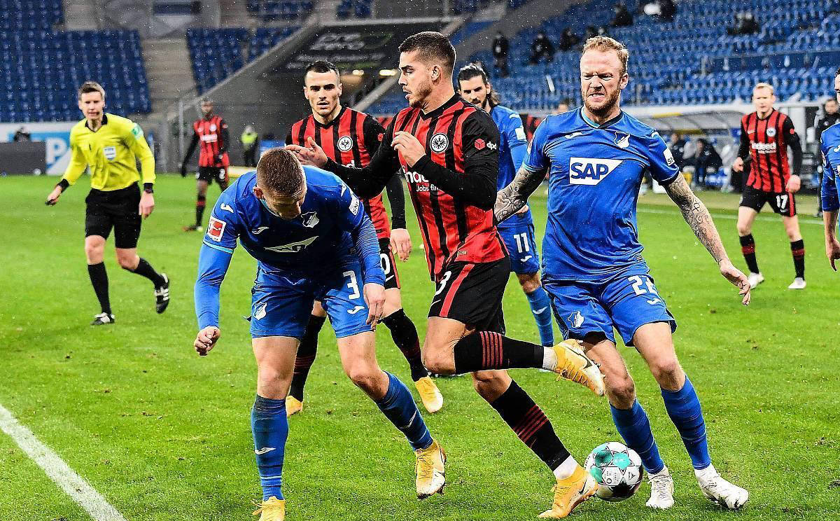 包含斯图加特客场胜柏林赫塔,成功实现关键战胜的词条 包含斯图加特客场胜柏林赫塔,成功实现关键战胜的词条