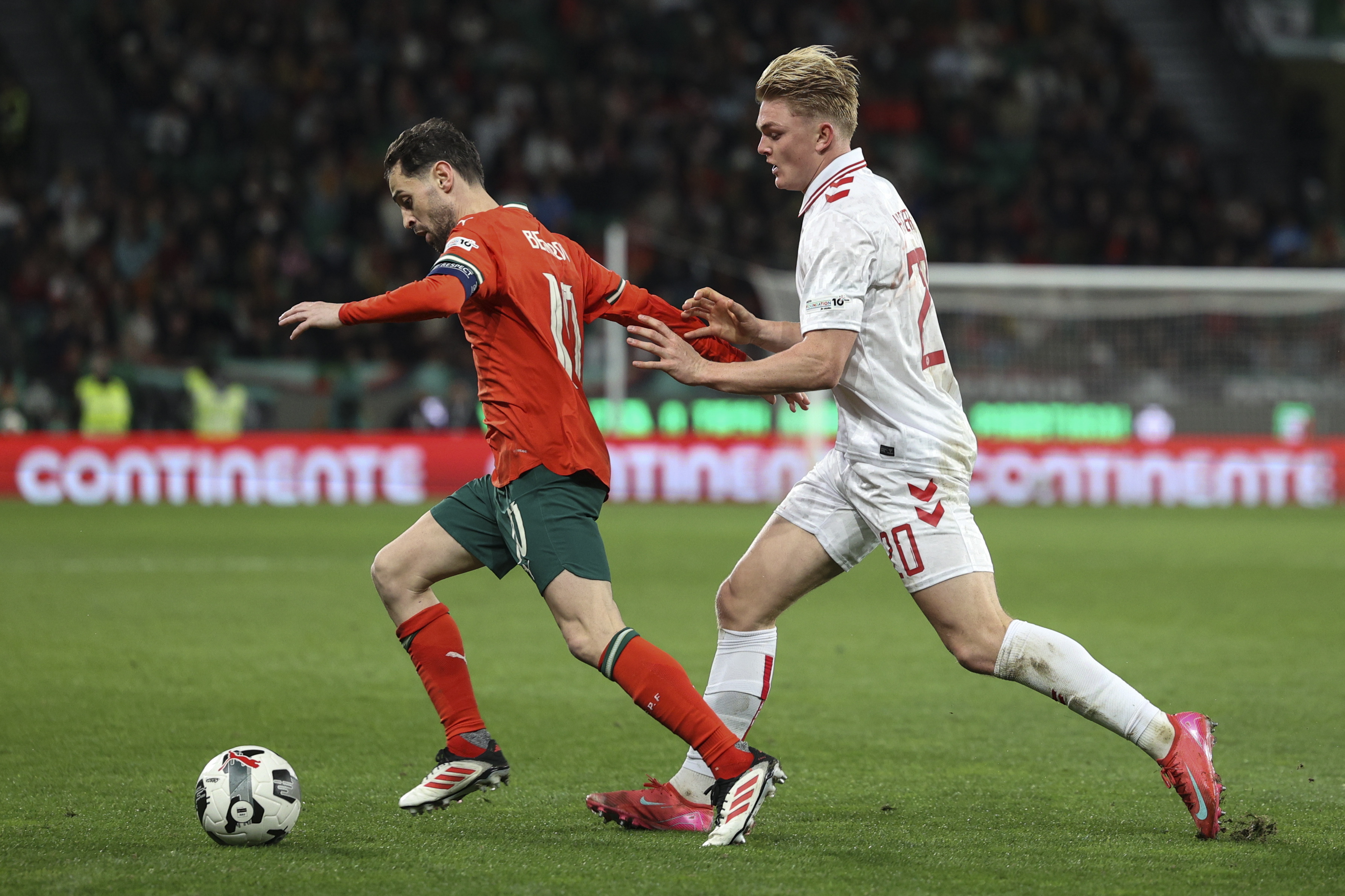 关于欧预赛比赛中,葡萄牙队战胜瑞典的信息 关于欧预赛比赛中,葡萄牙队战胜瑞典的信息