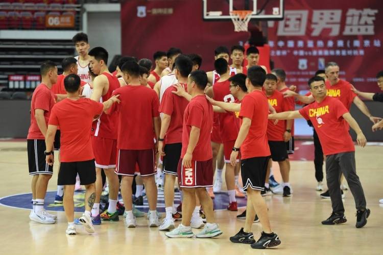 国内球员捍卫荣誉,向世界展现实力 国内球员捍卫荣誉,向世界展现实力