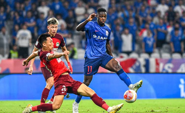 比赛进入白热化,各队积分争夺激烈的简单介绍 比赛进入白热化,各队积分争夺激烈的简单介绍