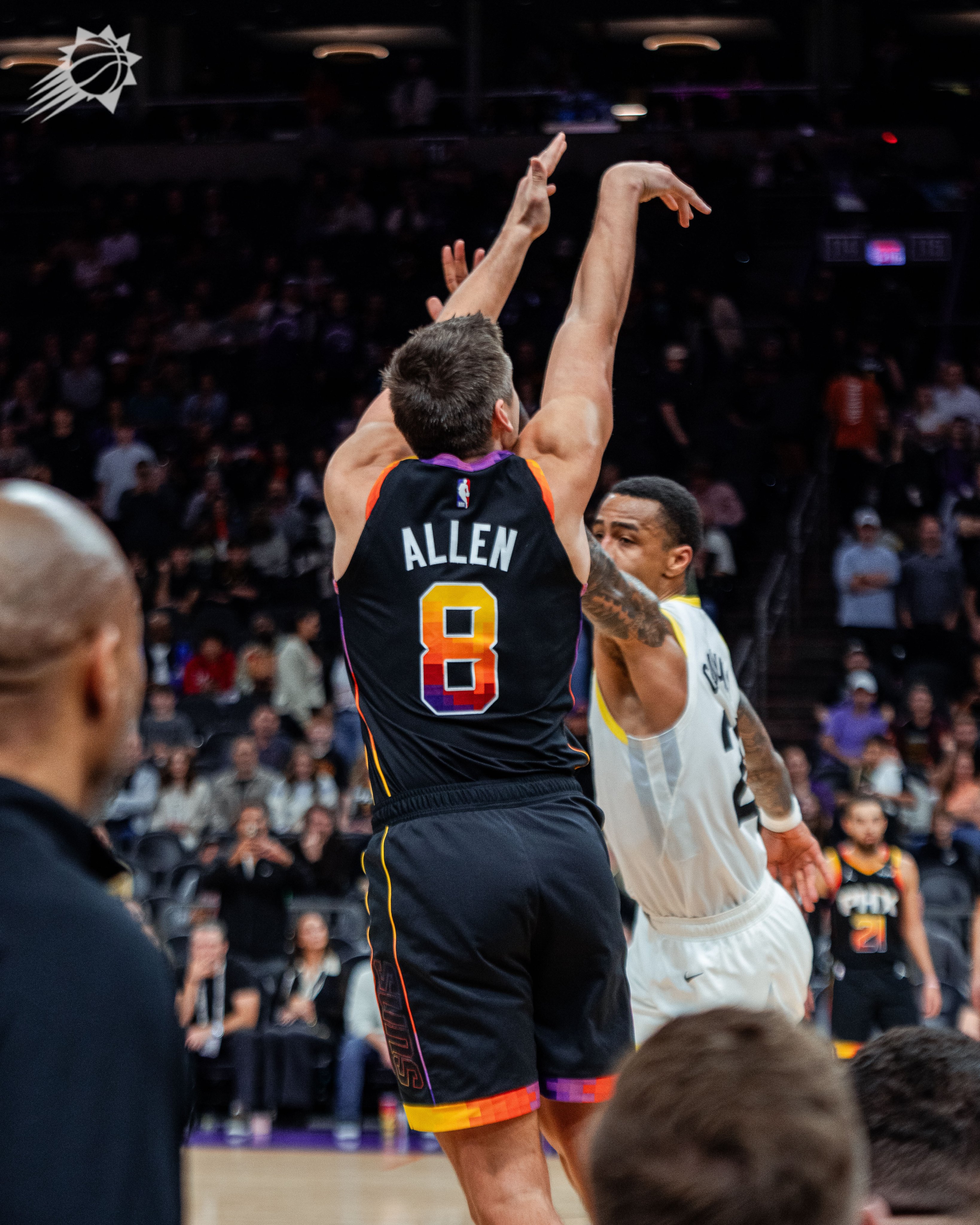 米切尔砍下生涯新高得分,爵士取得胜利 米切尔砍下生涯新高得分,爵士取得胜利