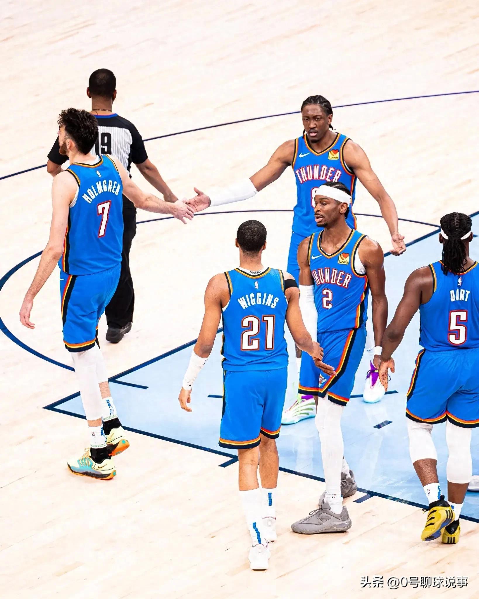 职业篮球比赛季后赛场上强队逐鹿 职业篮球比赛季后赛场上强队逐鹿