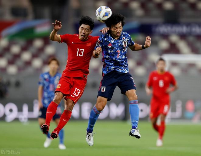 阿联酋球队召开战术研讨会,迎战强敌 阿联酋球队召开战术研讨会,迎战强敌