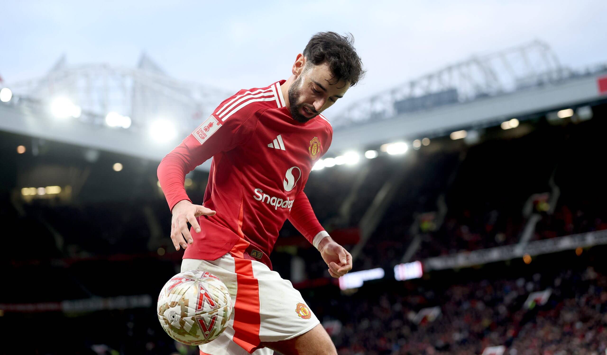 若日尼奥送出助攻,曼联晋级国际杯四强 若日尼奥送出助攻,曼联晋级国际杯四强