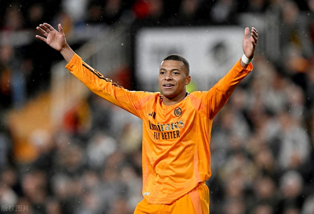 瓦伦西亚击败对手,取得了三分 瓦伦西亚击败对手,取得了三分