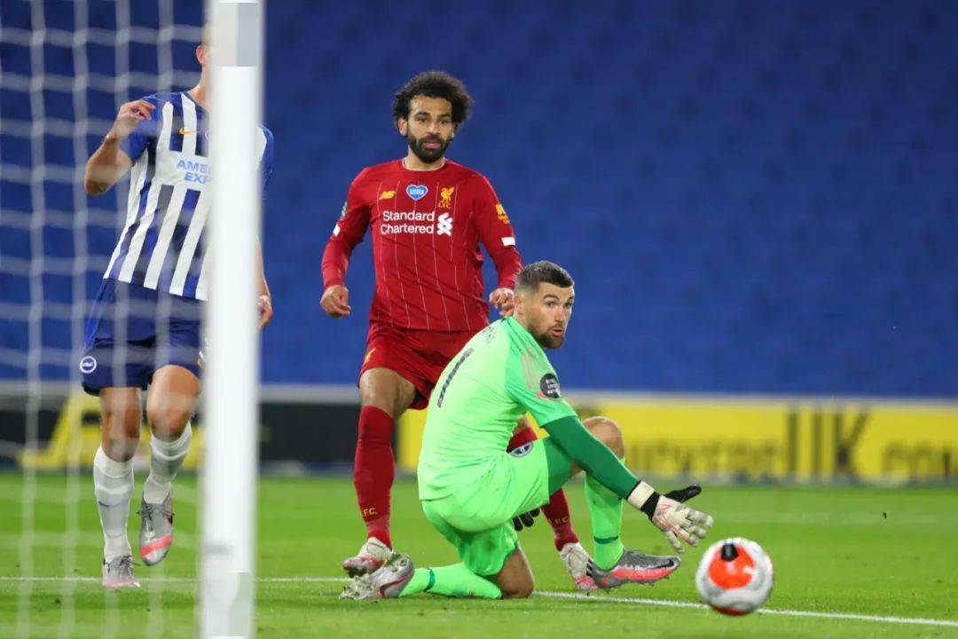 尤文图斯中场梅开二度,帮助球队轻松取胜 尤文图斯中场梅开二度,帮助球队轻松取胜