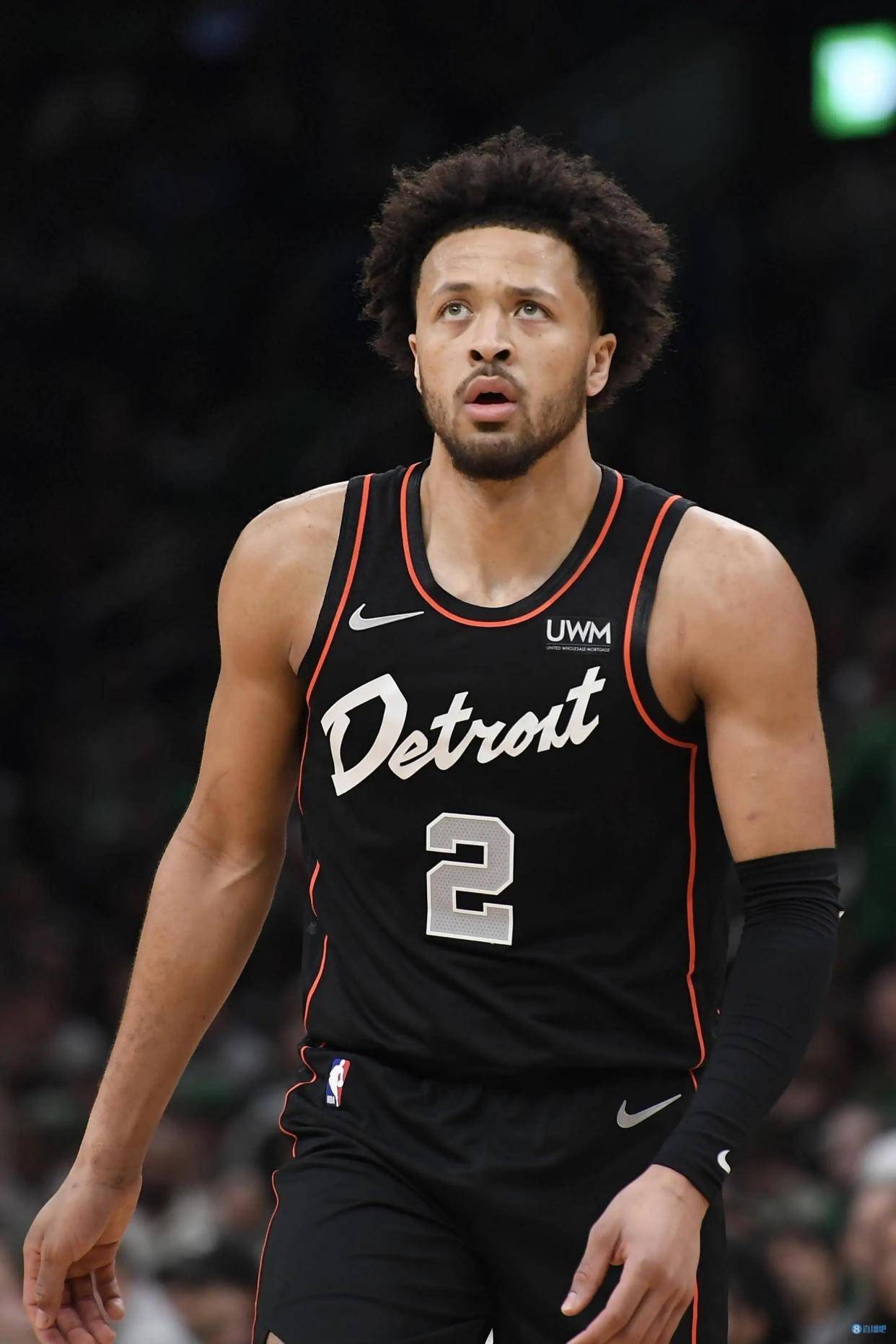 雄鹿队战胜顽强对手,东部霸主稳固 雄鹿队战胜顽强对手,东部霸主稳固