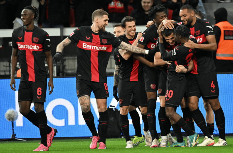 关于不来梅后防失误频现,需加强训练的信息 关于不来梅后防失误频现,需加强训练的信息