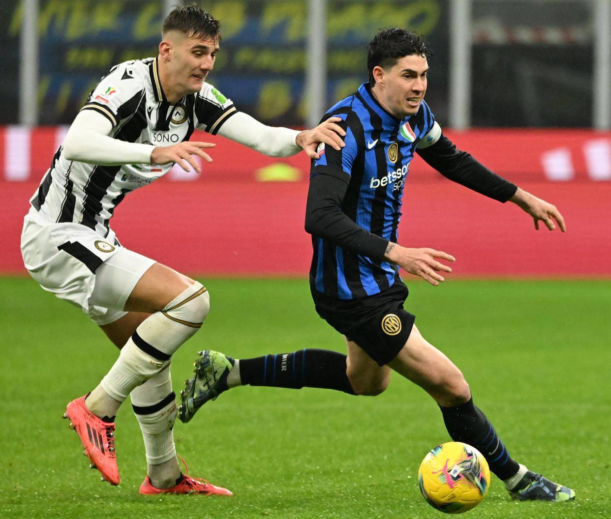 乌迪内斯前锋状态火爆,成为球队得分保障 乌迪内斯前锋状态火爆,成为球队得分保障