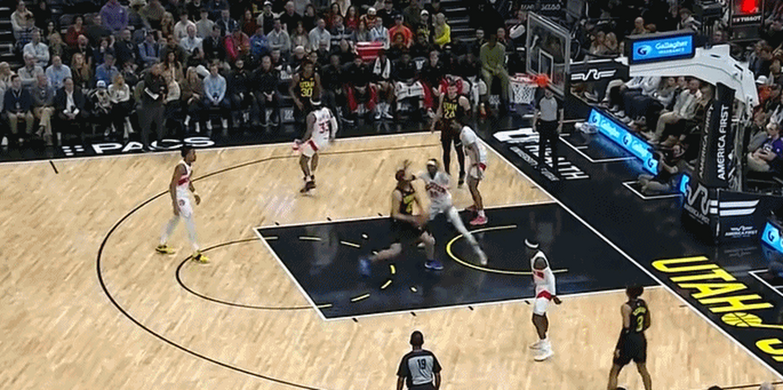 球场上的战斗非常激烈