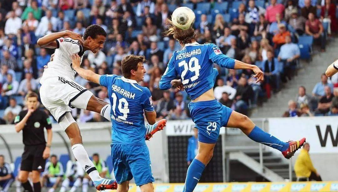 关于霍芬海姆后卫受伤,或将缺席下一轮比赛的信息 关于霍芬海姆后卫受伤,或将缺席下一轮比赛的信息